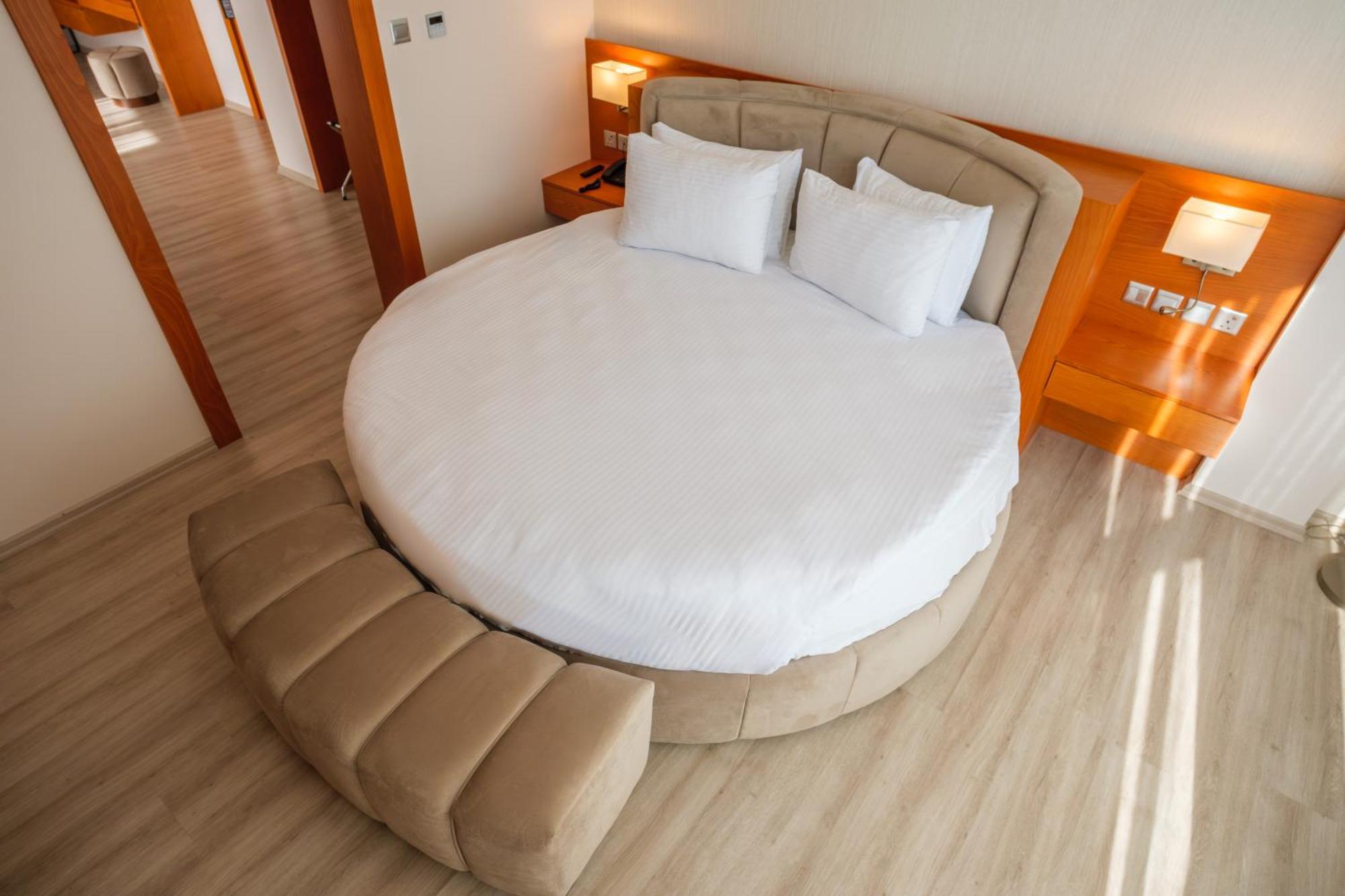 Caddem Inn Hotel Фамагуста Екстериор снимка