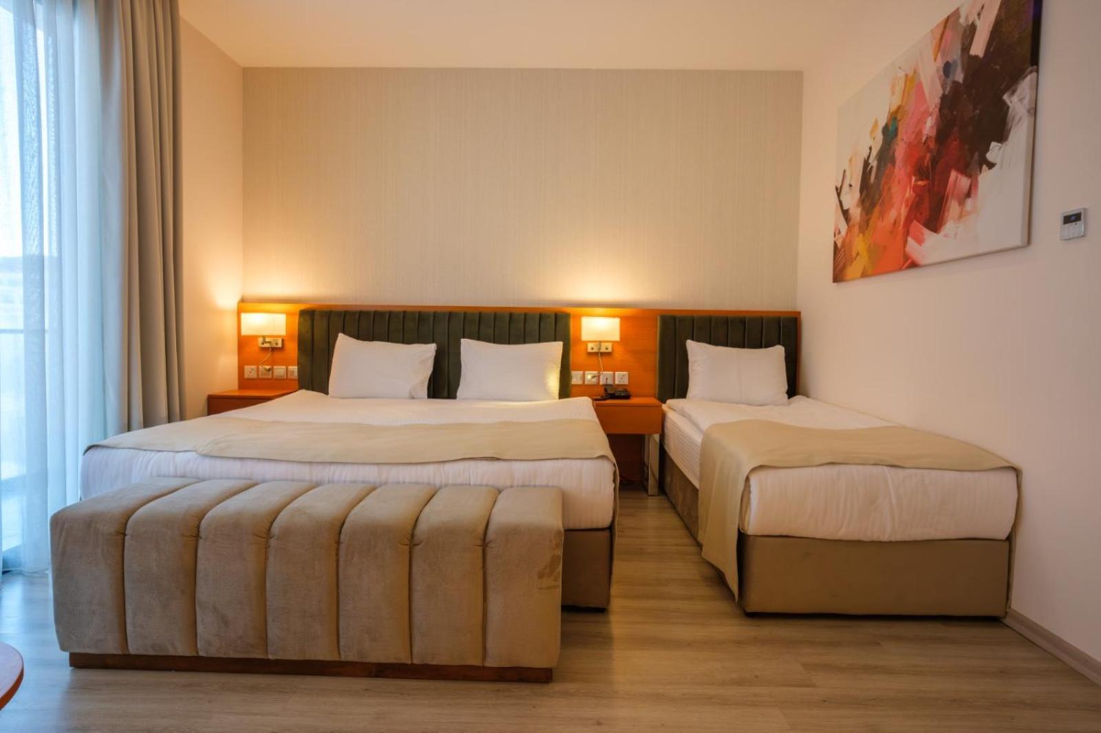 Caddem Inn Hotel Фамагуста Екстериор снимка