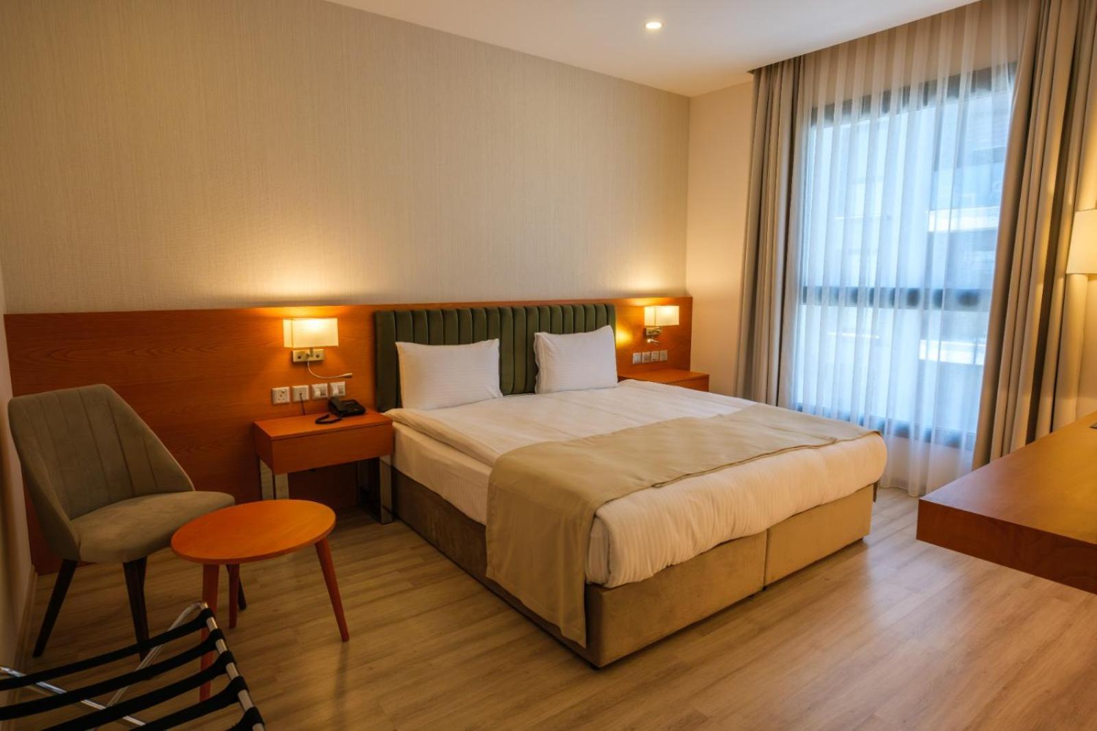 Caddem Inn Hotel Фамагуста Екстериор снимка