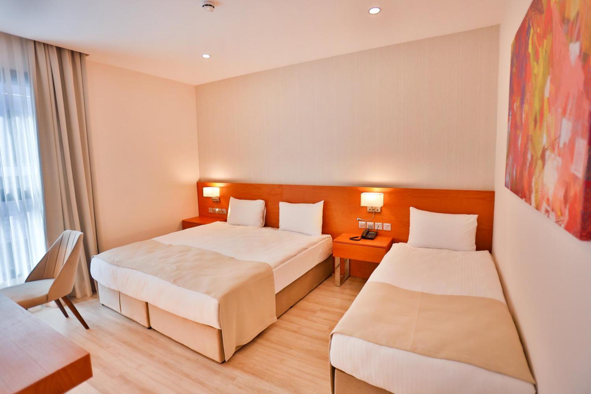 Caddem Inn Hotel Фамагуста Екстериор снимка