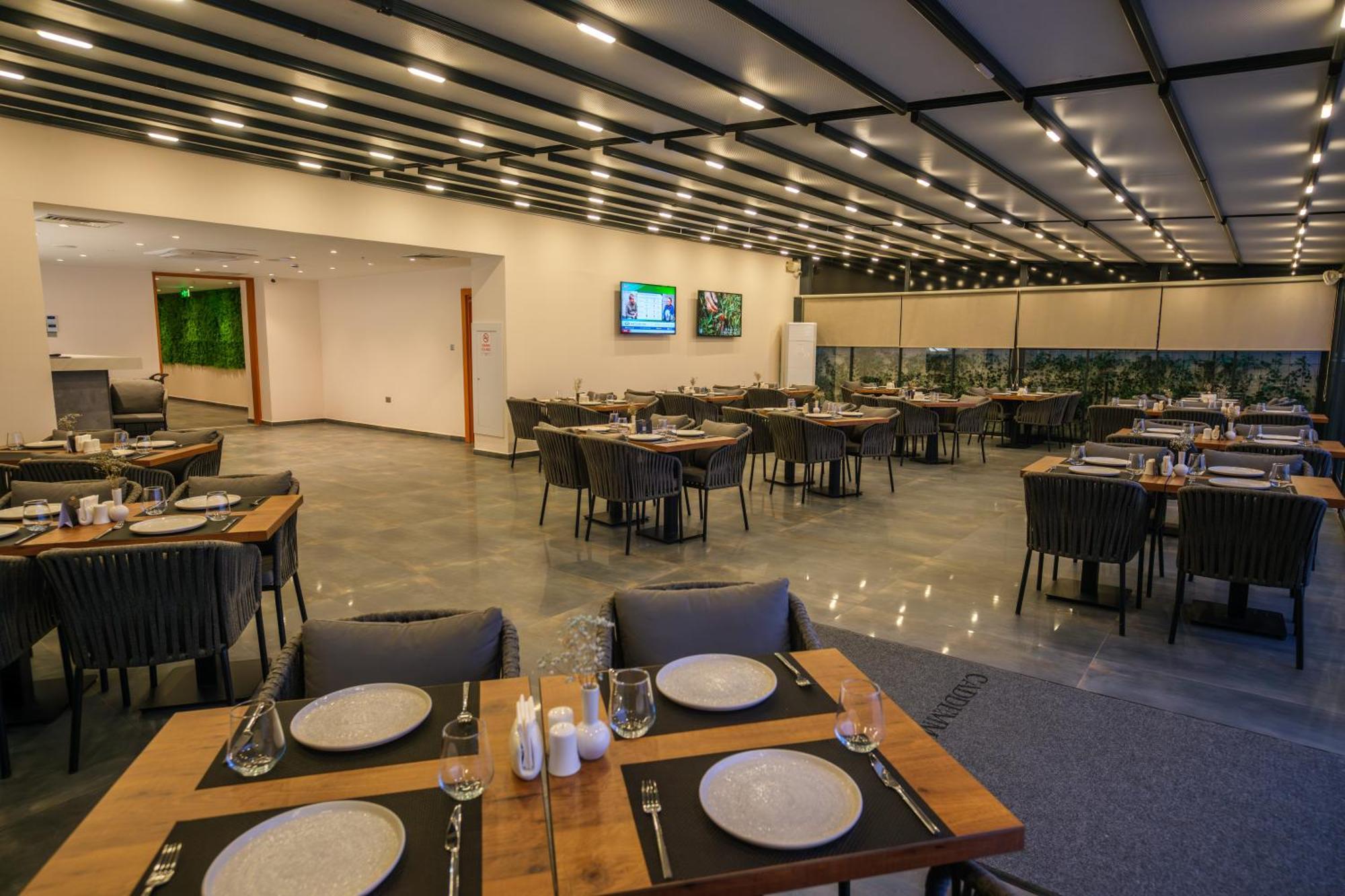 Caddem Inn Hotel Фамагуста Екстериор снимка